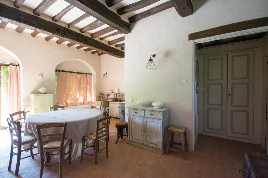 Locanda Dei Melograni Gossolengo Екстер'єр фото