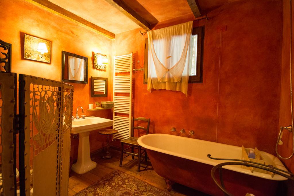 Locanda Dei Melograni Gossolengo Екстер'єр фото
